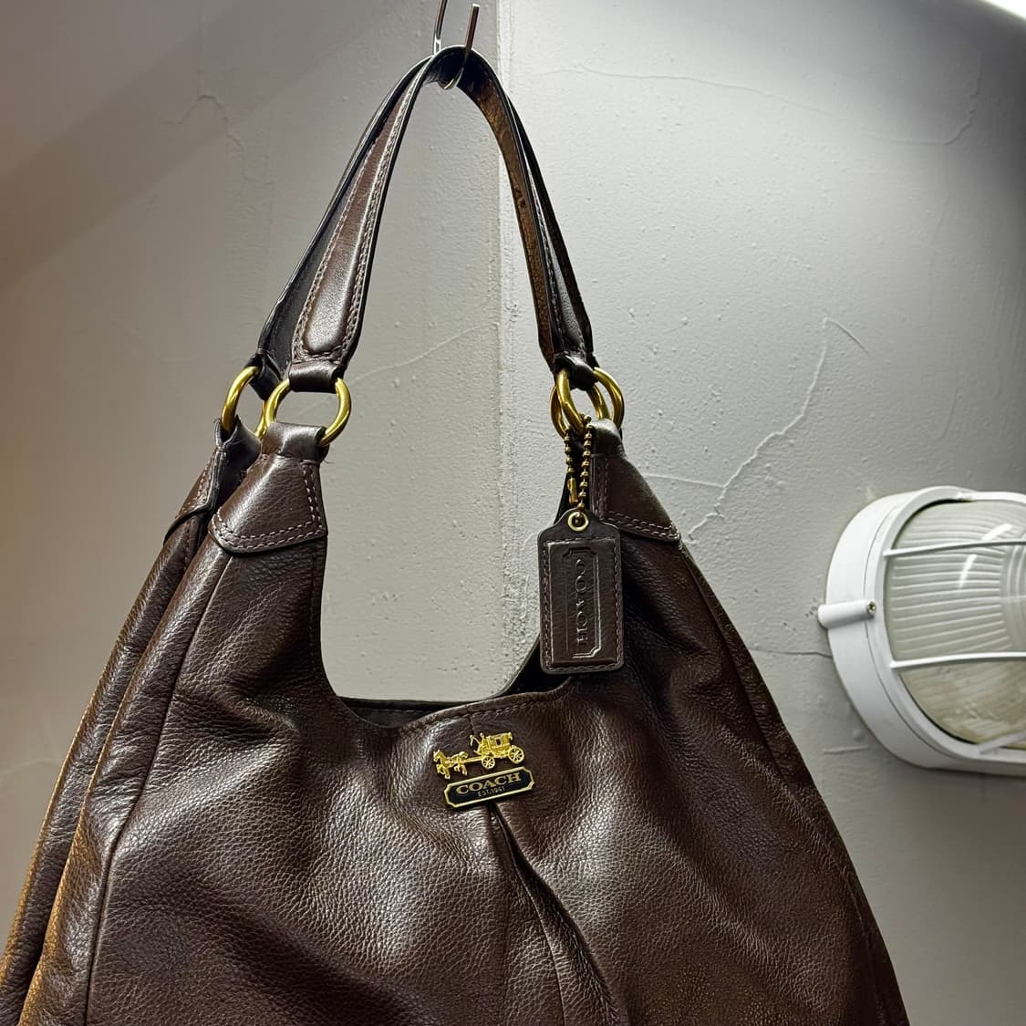 코치 레더 호보백 숄더백 브라운 (OS) y2k 상품이미지2