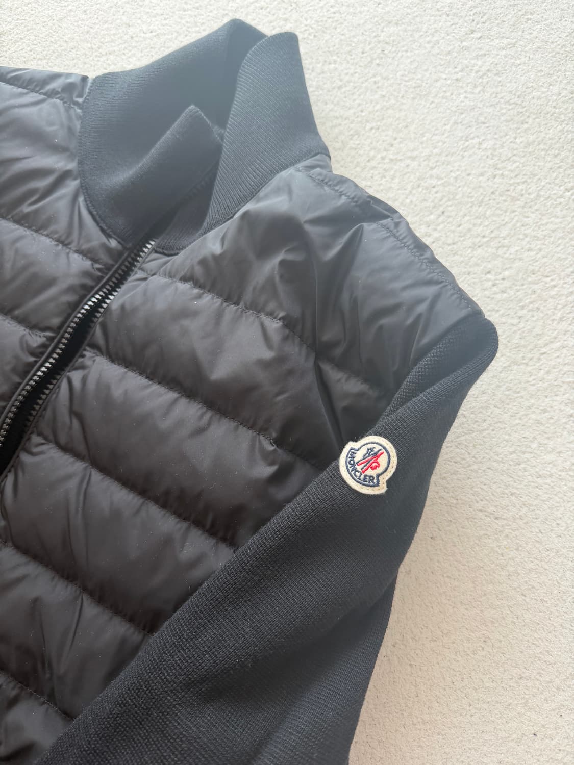 몽클레어 김현우 니트패딩 25ss 블랙 XL 상품이미지2