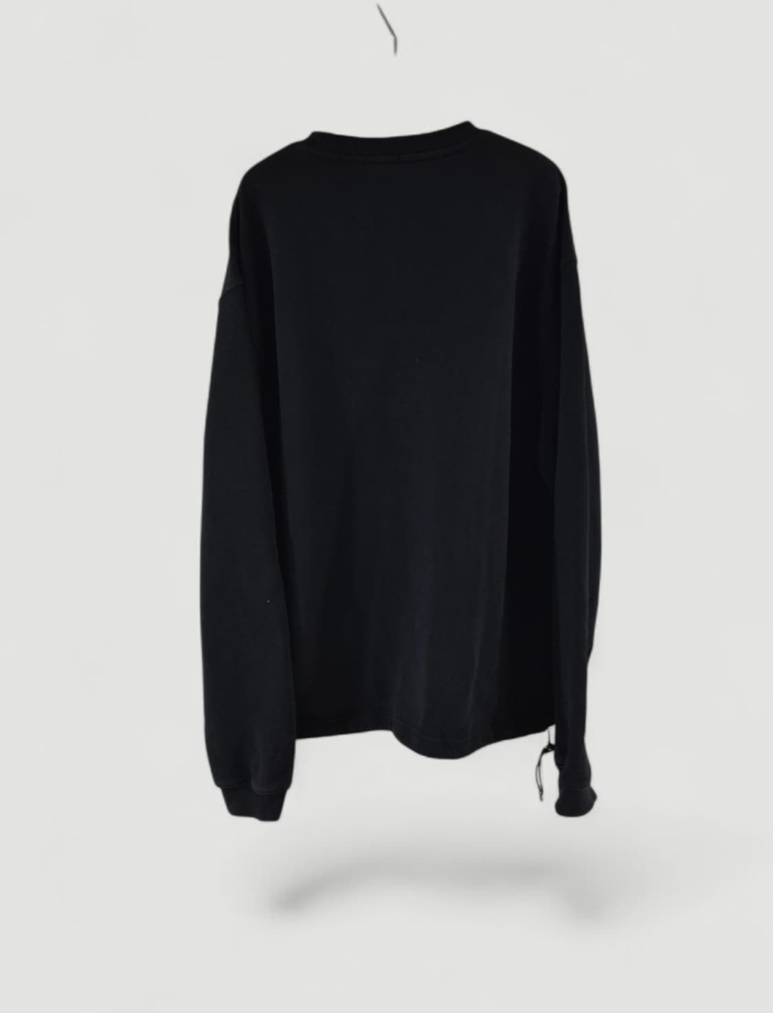 [100~105]유니폼브릿지 올블랙 스트링 맨투맨 오버핏 상품이미지3