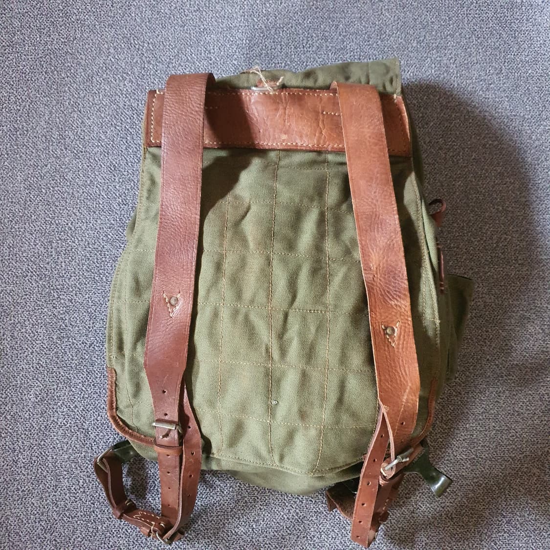 70s 루마니아군용 배낭 상품이미지3