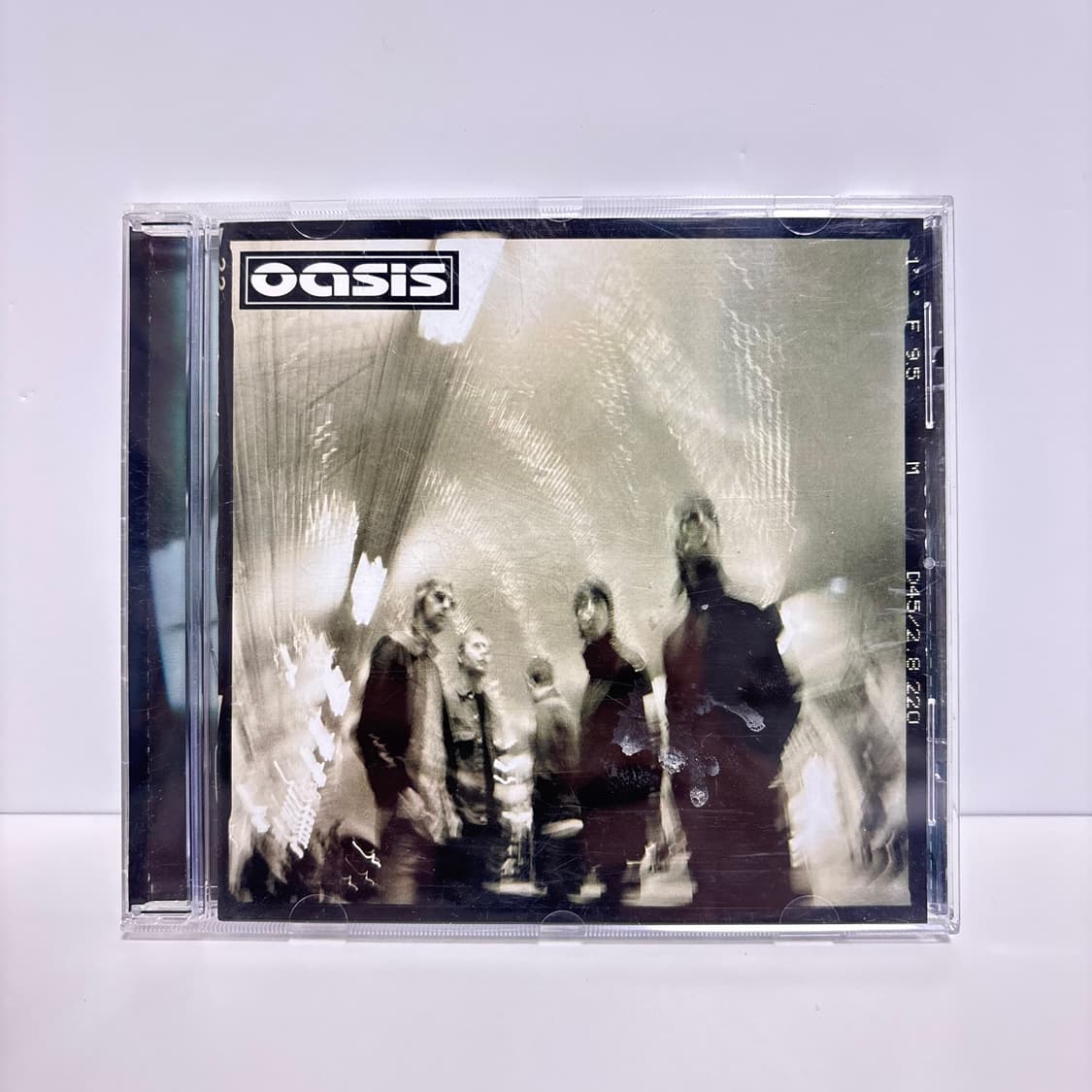 오아시스 Oasis – Standing on the (4집) 상품이미지1