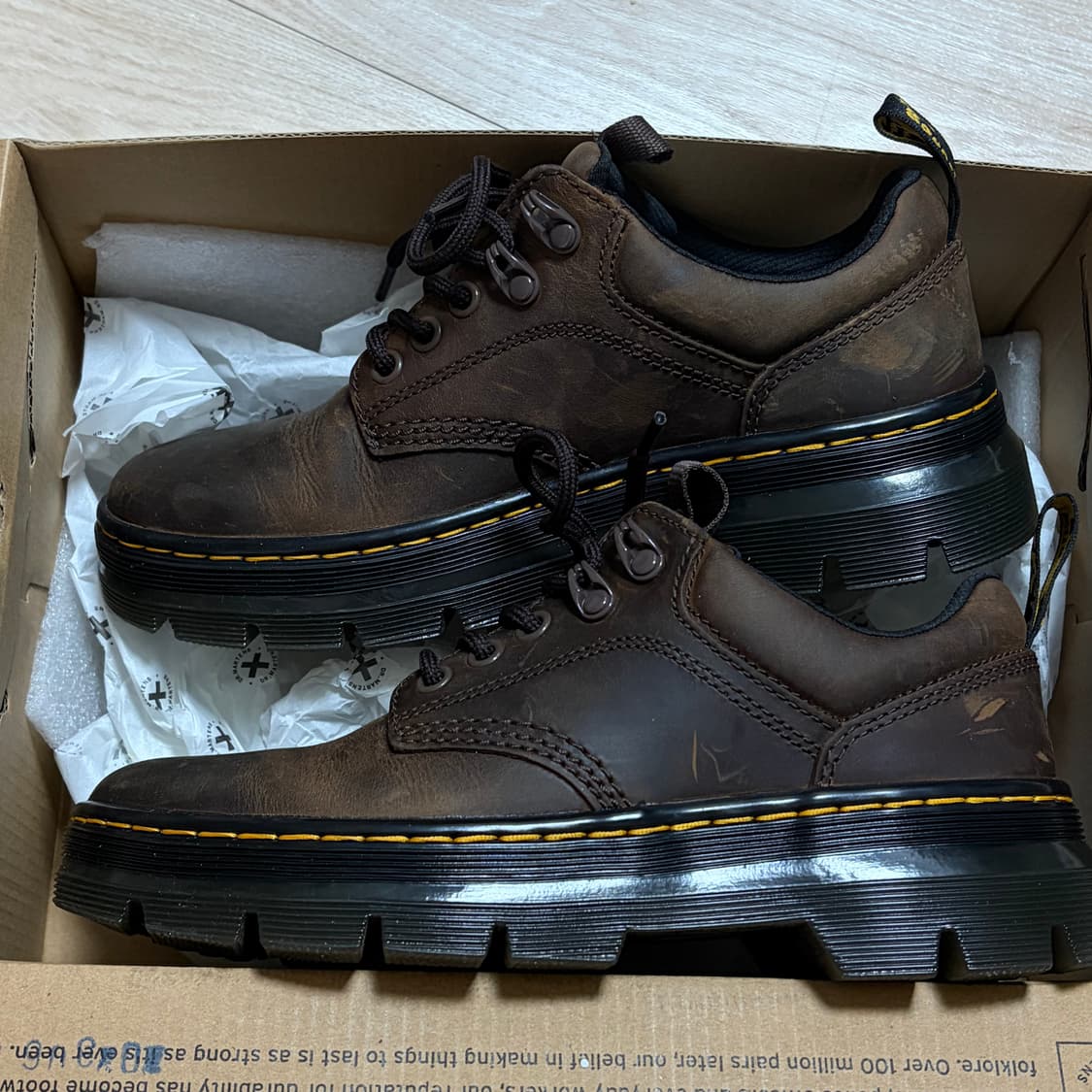 (예약중)닥터마틴 리더 와이오밍 다크 브라운 크레이지 호스 230 상품이미지4