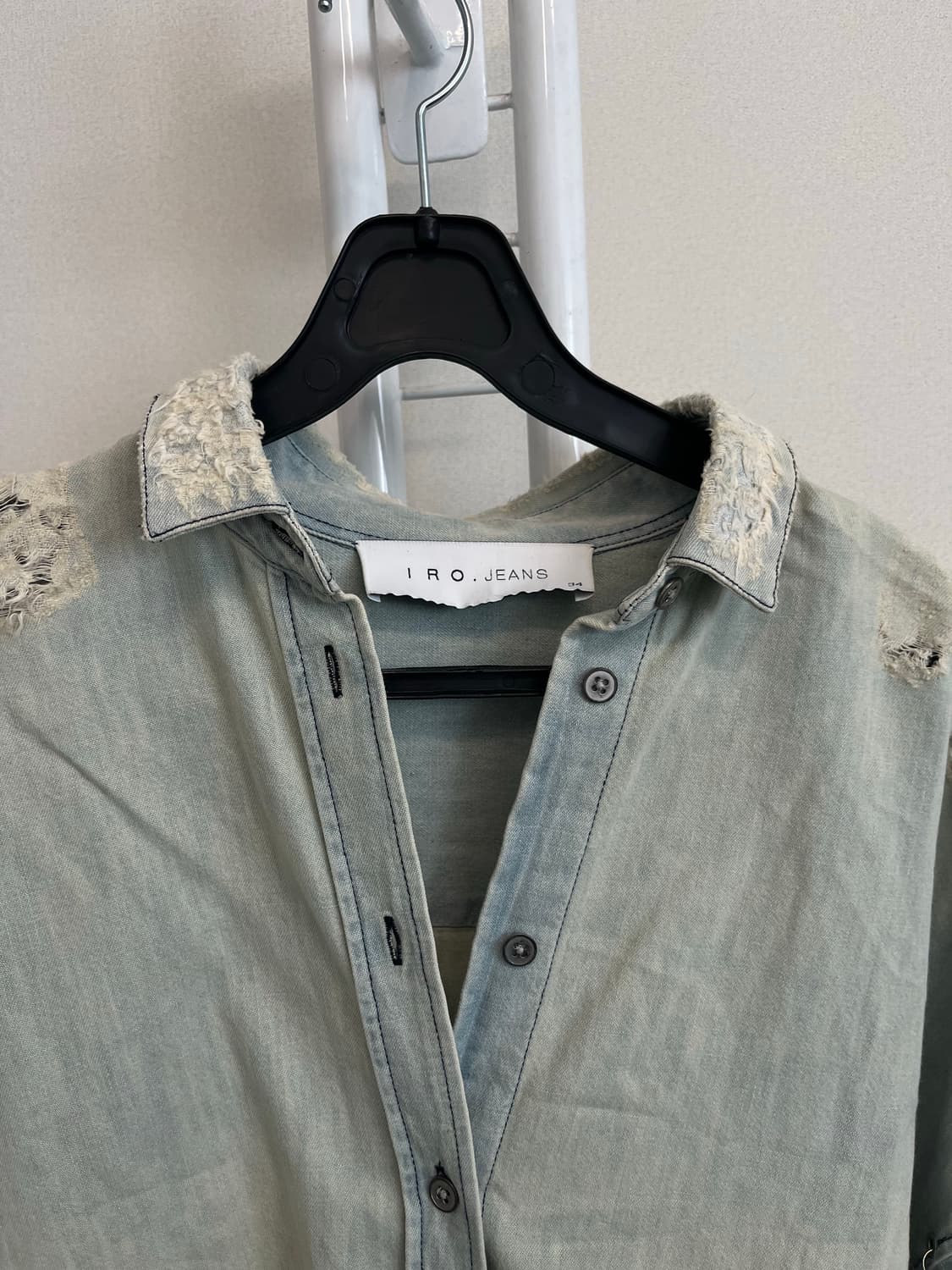 이로 데님 디스트로이드 셔츠 상품이미지2