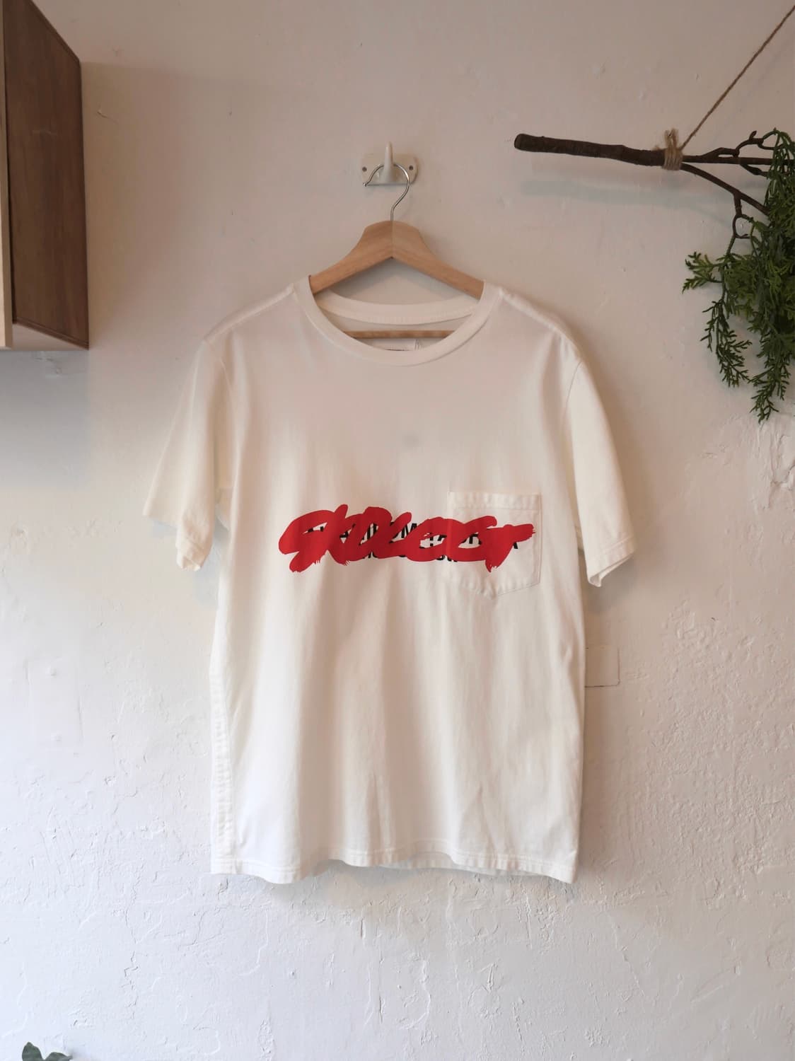 타카히로 미야시타 더 솔로이스트 포켓 반팔 상품이미지1