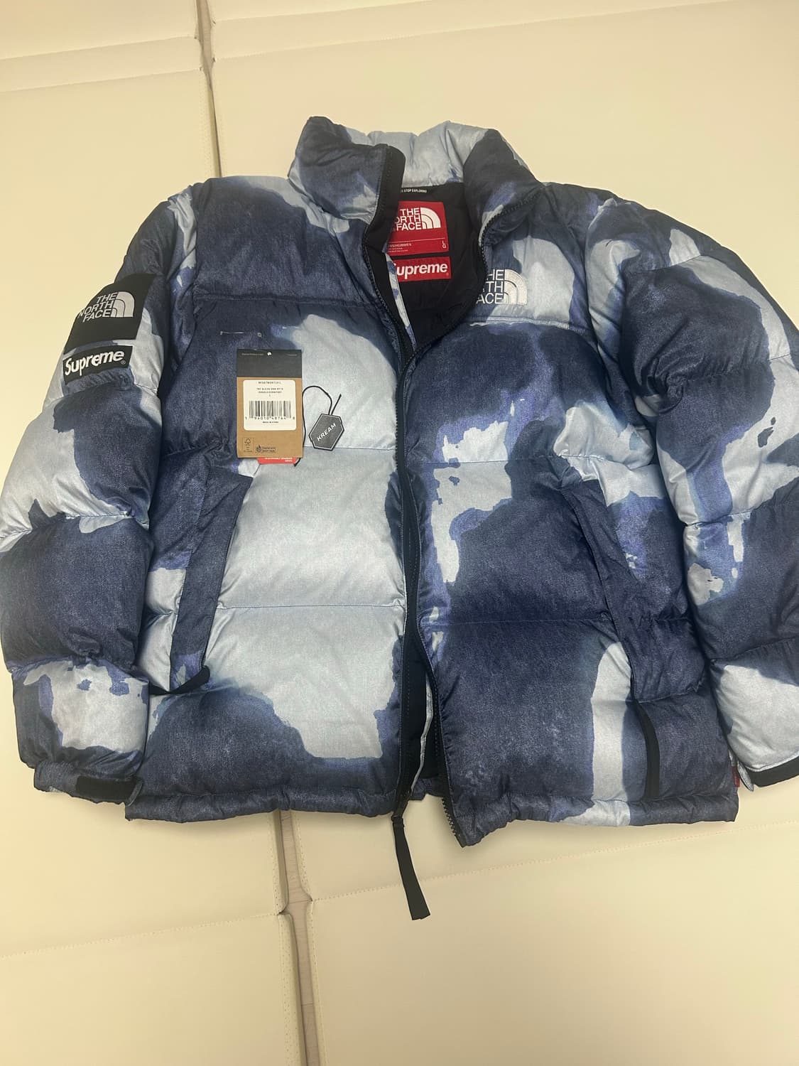 [L]슈프림x노스페이스 블리치드 데님 눕시 상품이미지1