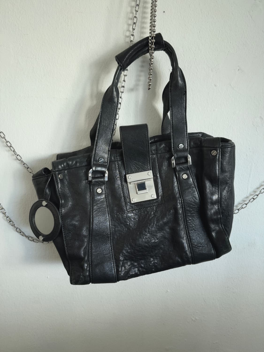 토리버치 실버플레이트 미러참 스퀘어백 상품이미지1