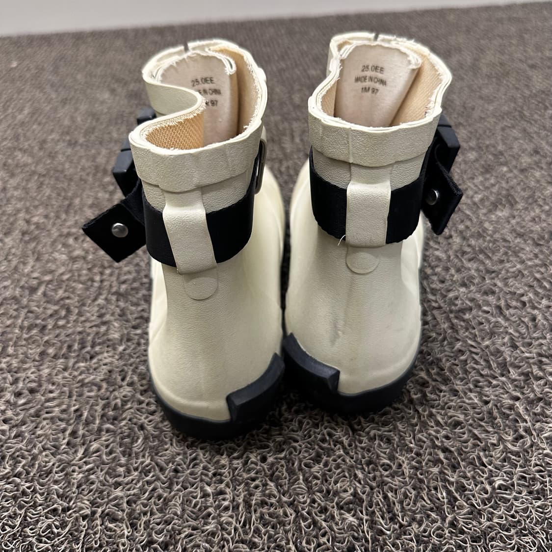 문스타 810s ET005 마르코 화이트 레인부츠 250사이즈 상품이미지5