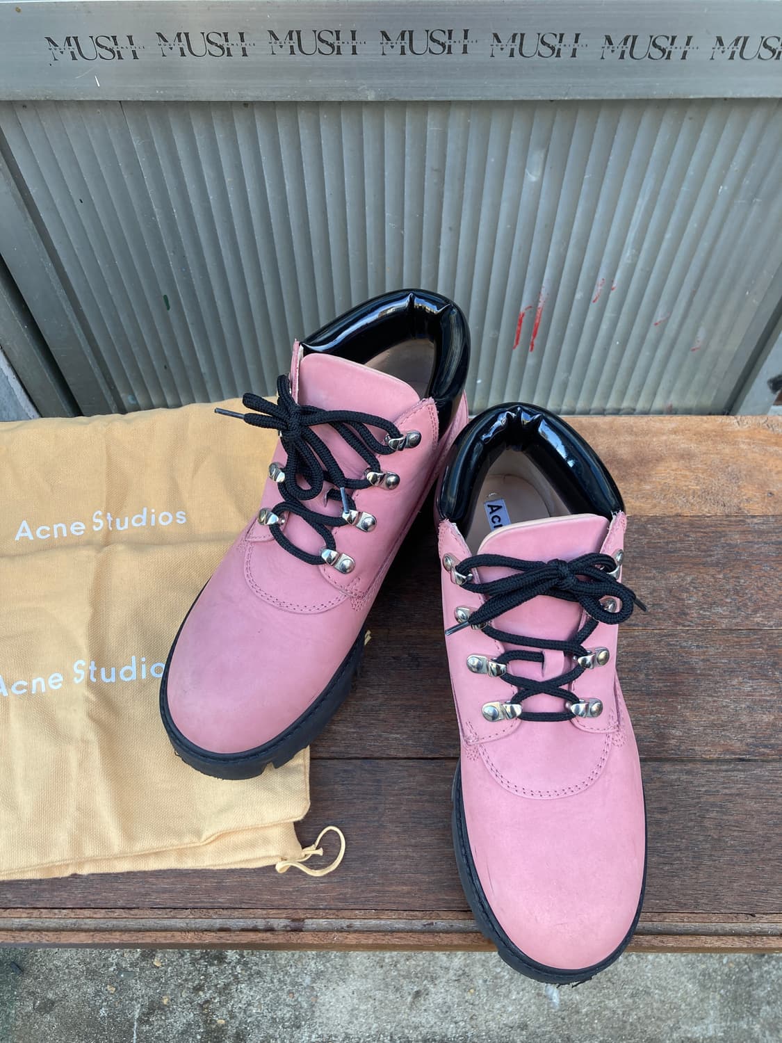 아크네스튜디오 핑크 루피 워커 상품이미지1