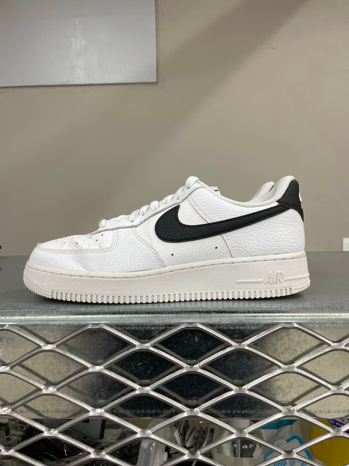 나이키 에어포스 1 화이트 블랙 260 상품이미지1