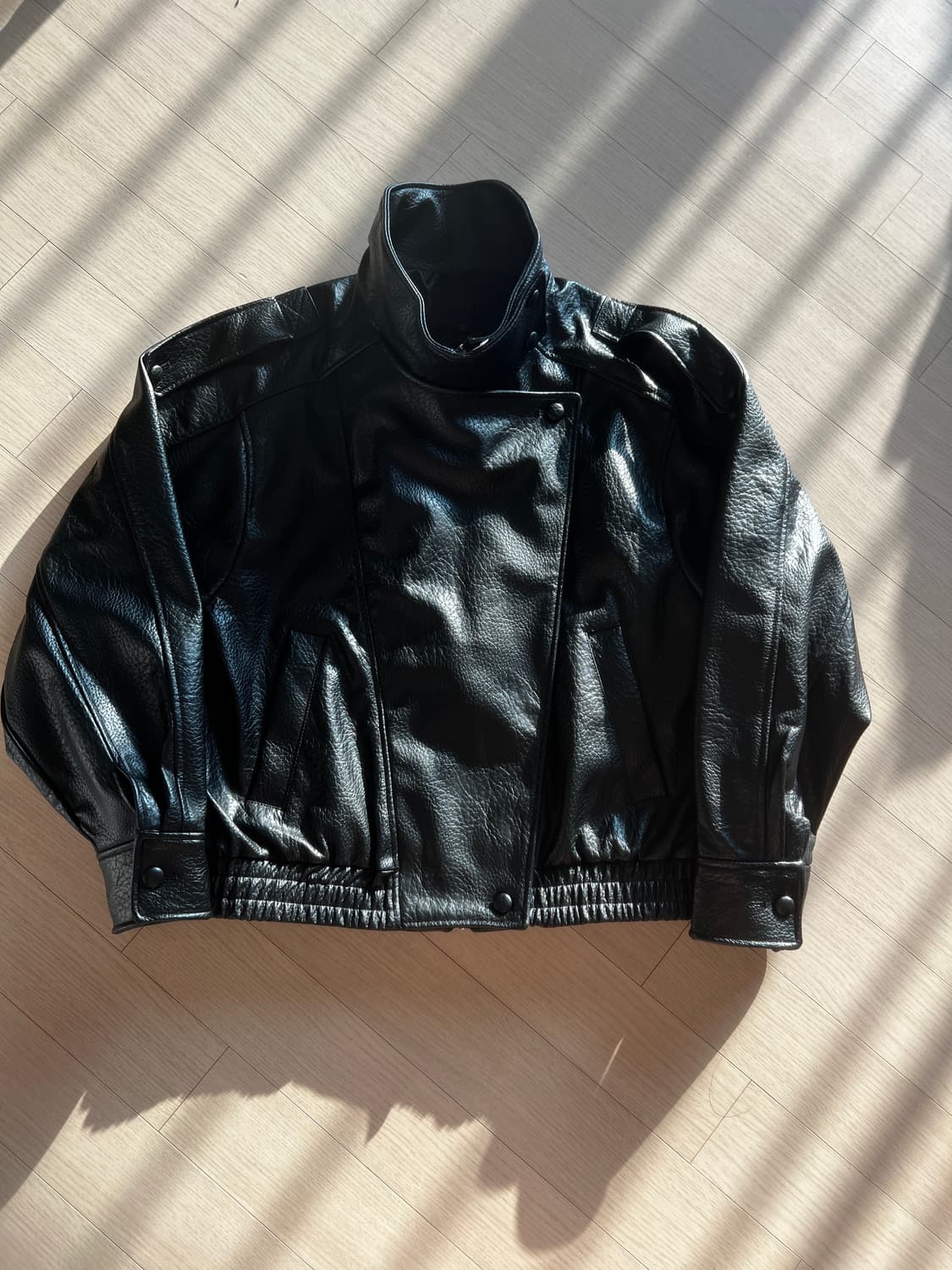 자라 생로랑 맛 하이넥 레더 자켓 상품이미지2