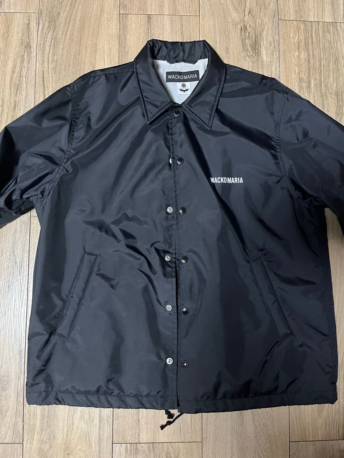 와코마리아 다크나이트 트릴로지 코치자켓 블랙 상품이미지2