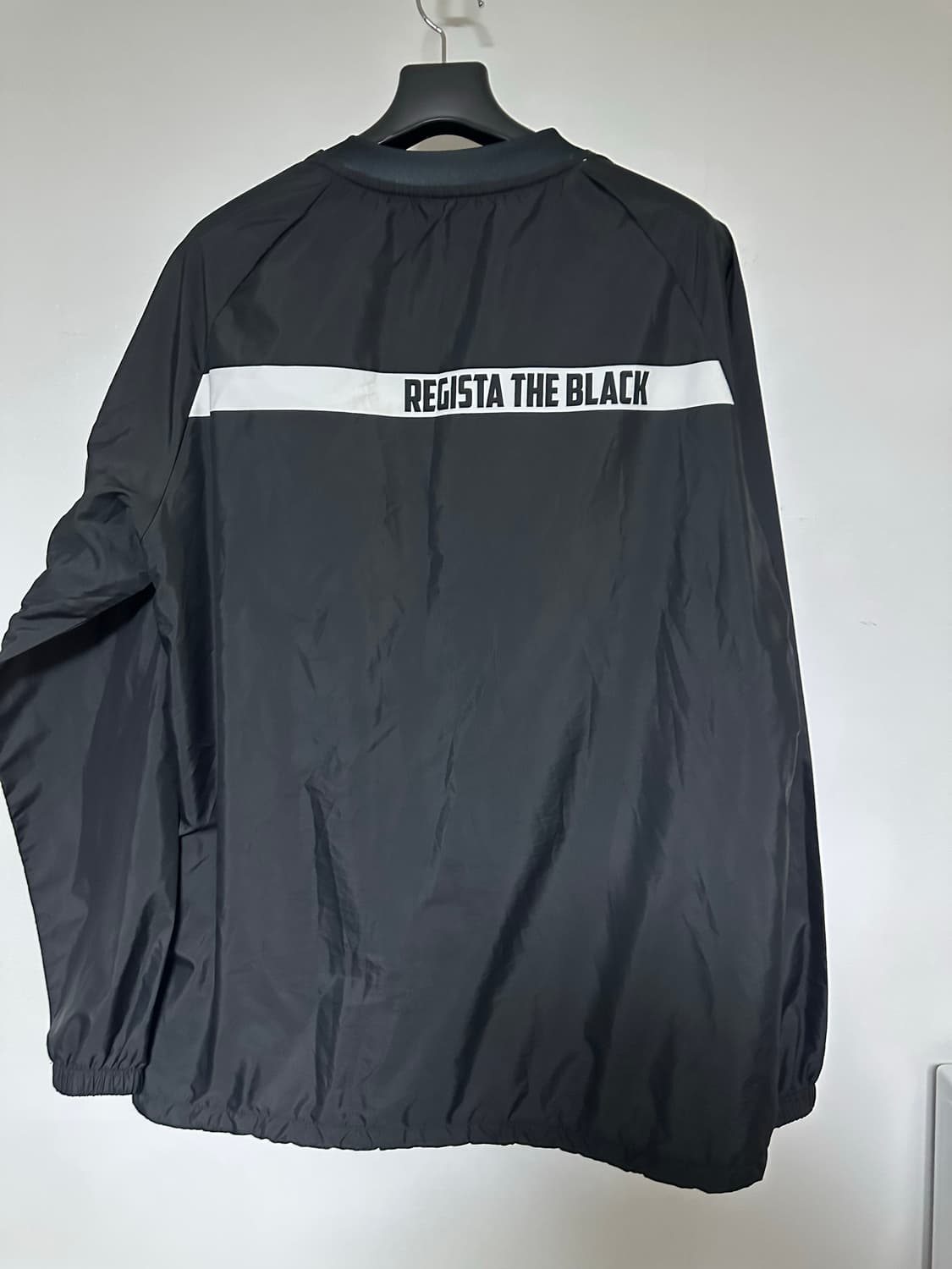 JUNTAS 검정색 바람막이 상품이미지4