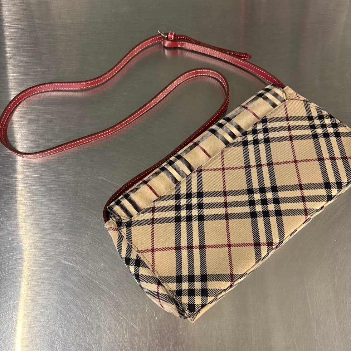 버버리 노바체크 숄더백 상품이미지7