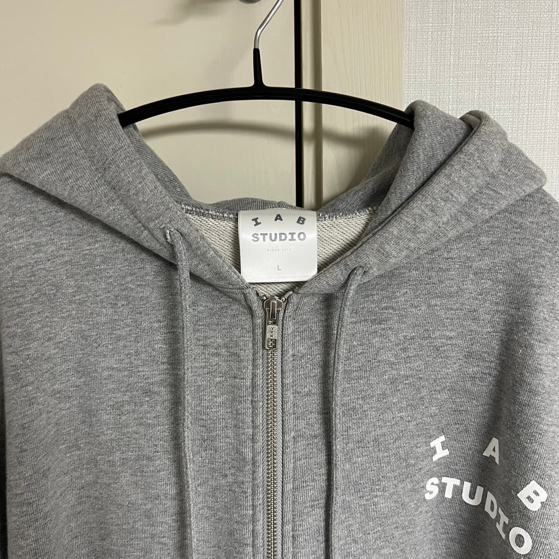아이앱 스튜디오 후드 집업 그레이 L 상품이미지4
