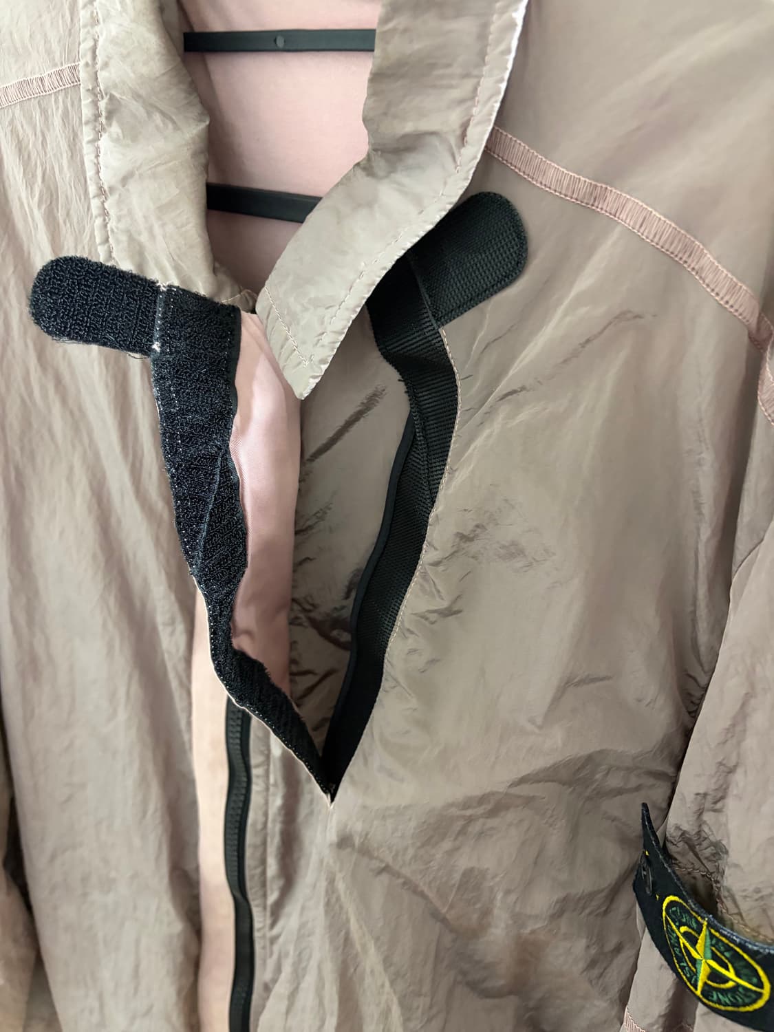 스톤아일랜드 18fw 나일론메탈 셔츠 로즈쿼츠  상품이미지2