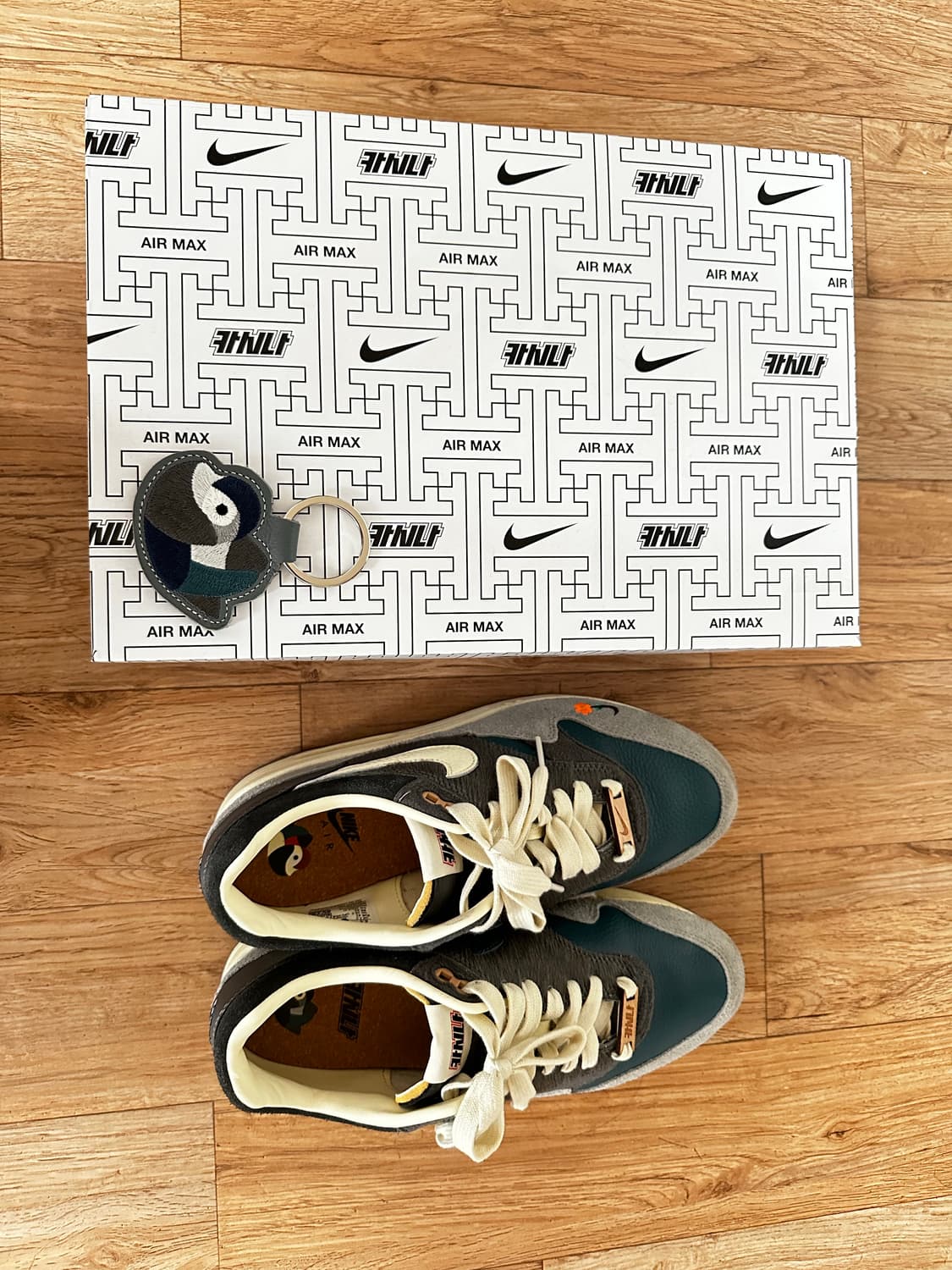 나이키 x 카시나 에어맥스 원앙 그레이 265 상품이미지4