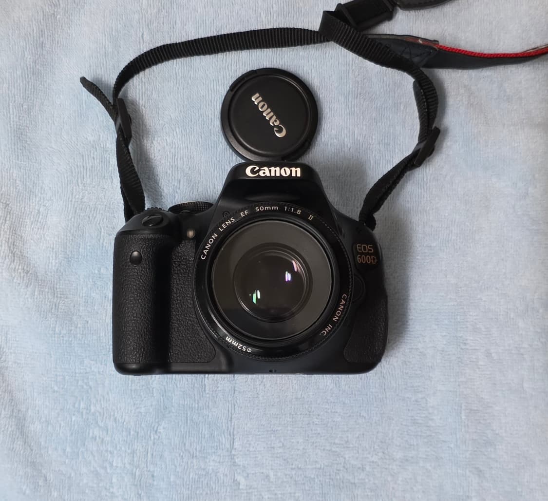캐논 EOS 600D DSLR 카메라 (50mm 렌즈) 함께 판매합니다. 상품이미지3