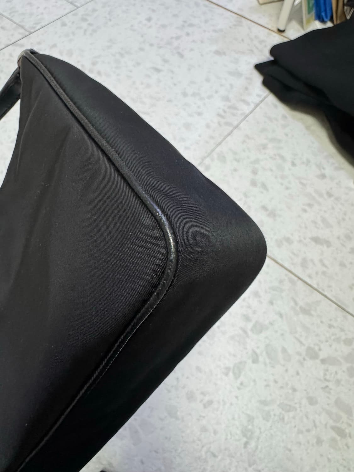 프라다 리에디션 2005 리나일론 호보백 상품이미지7