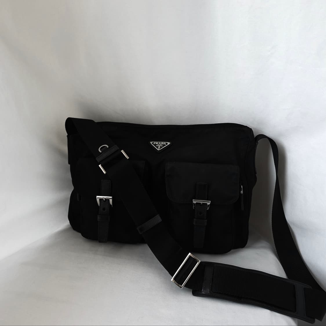 [정품 PRADA] 프라다 투포켓 지퍼 나일론 남성 크로스백 라지 상품이미지10