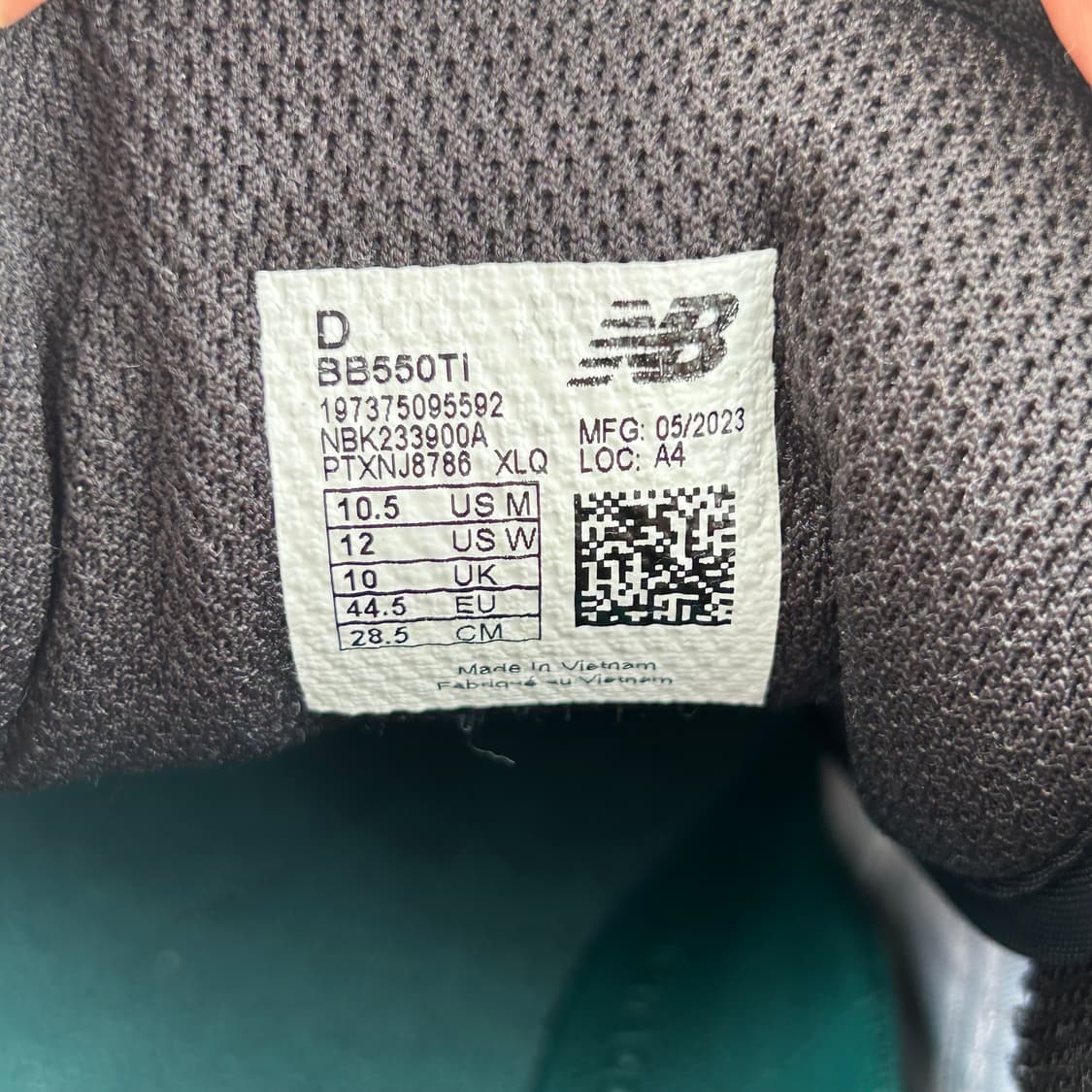 디스이즈네버댓 x 뉴발란스 550 라벤더 블랙 285 상품이미지10