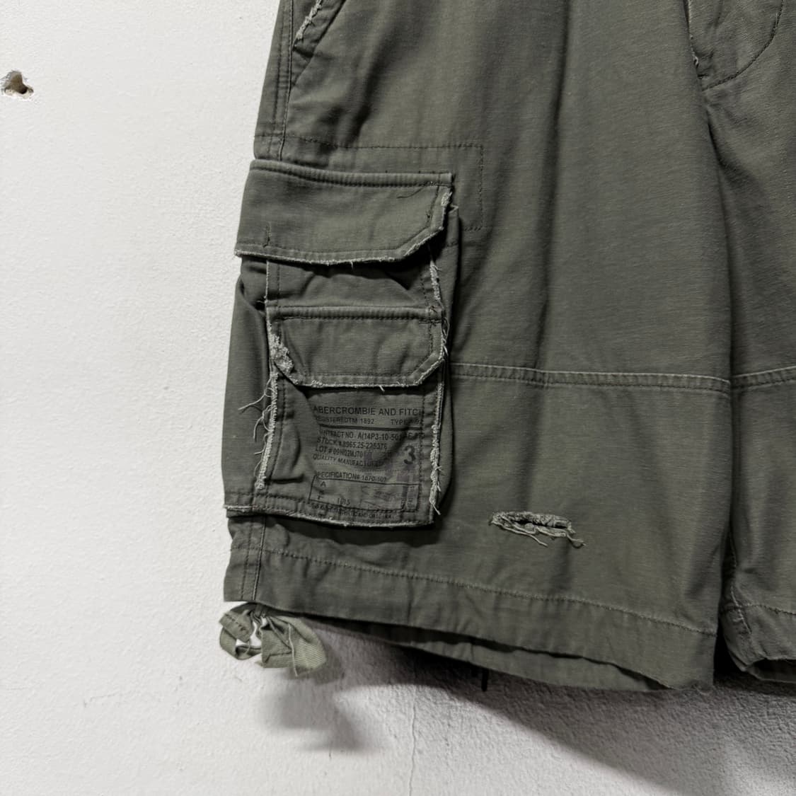 아베크롬비 워시드 데미지 멀티포켓 와이드 카고 쇼츠 팬츠 상품이미지4