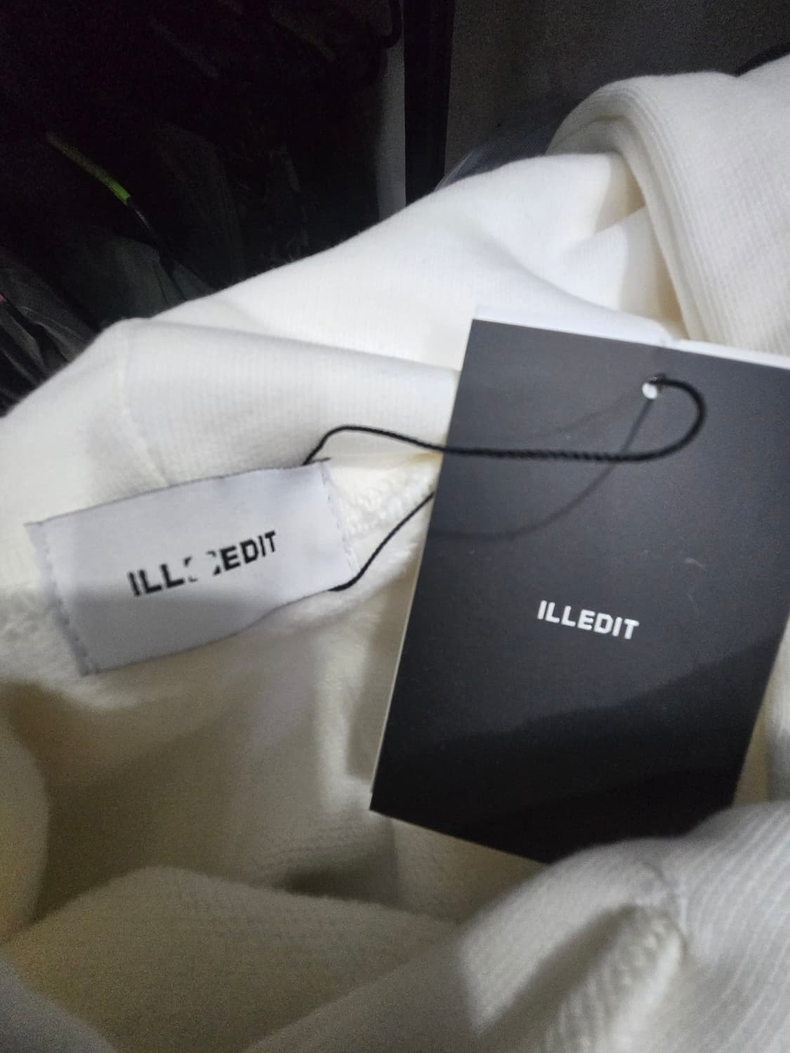 일레딧 화이트 후드티 상품이미지4