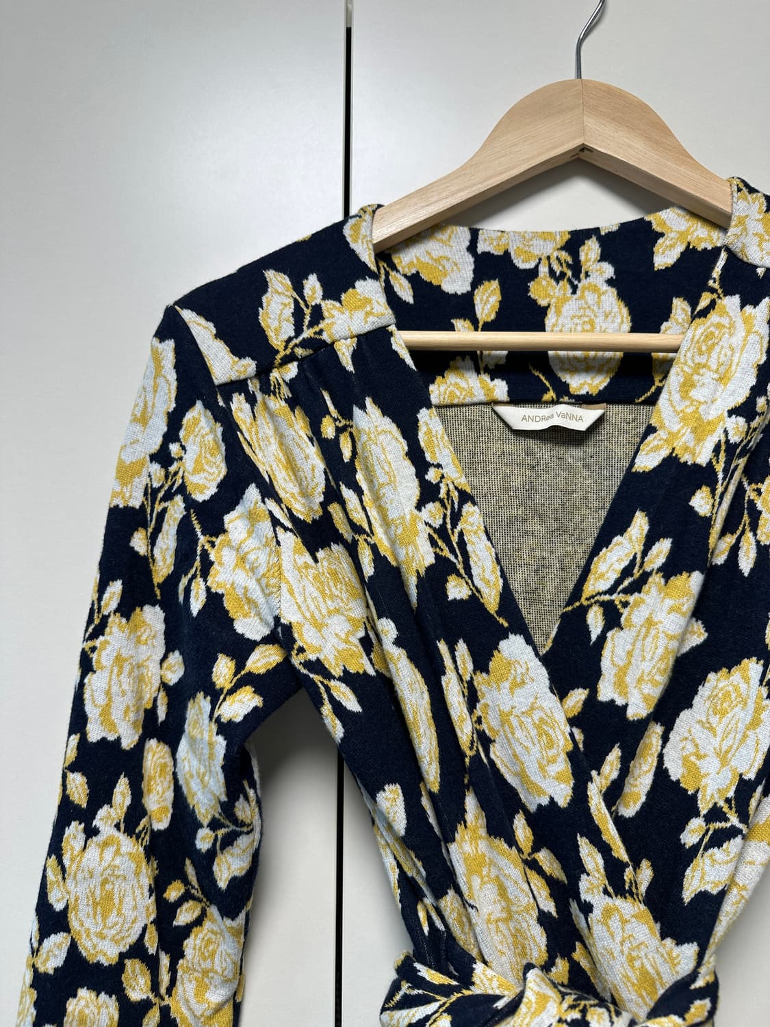 앤드류야나 플라워 패컨 랩 원피스 상품이미지1