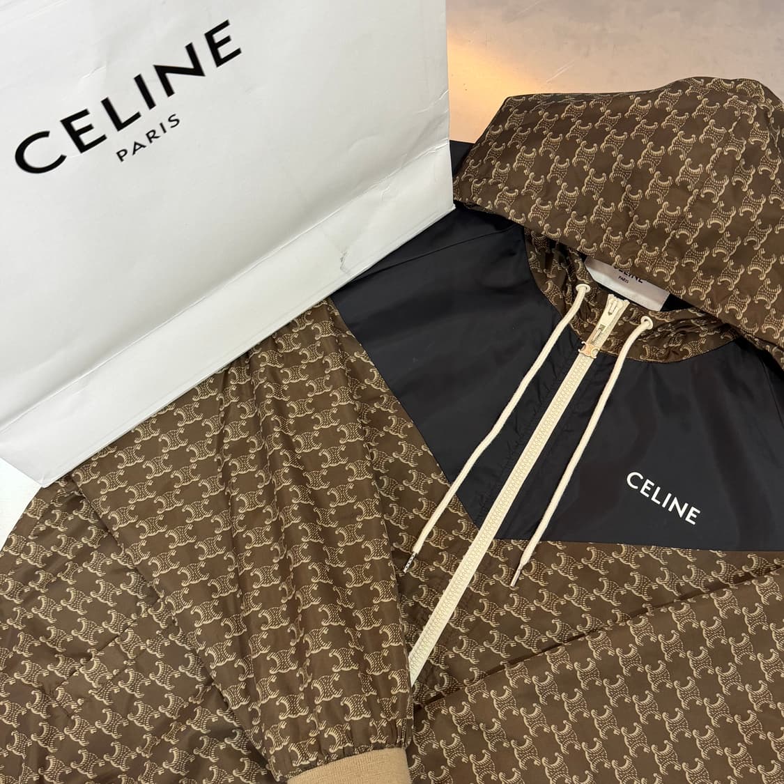[리오브] 셀린느 트리오페 모노그램 나일론 바람막이 자켓 상품이미지3