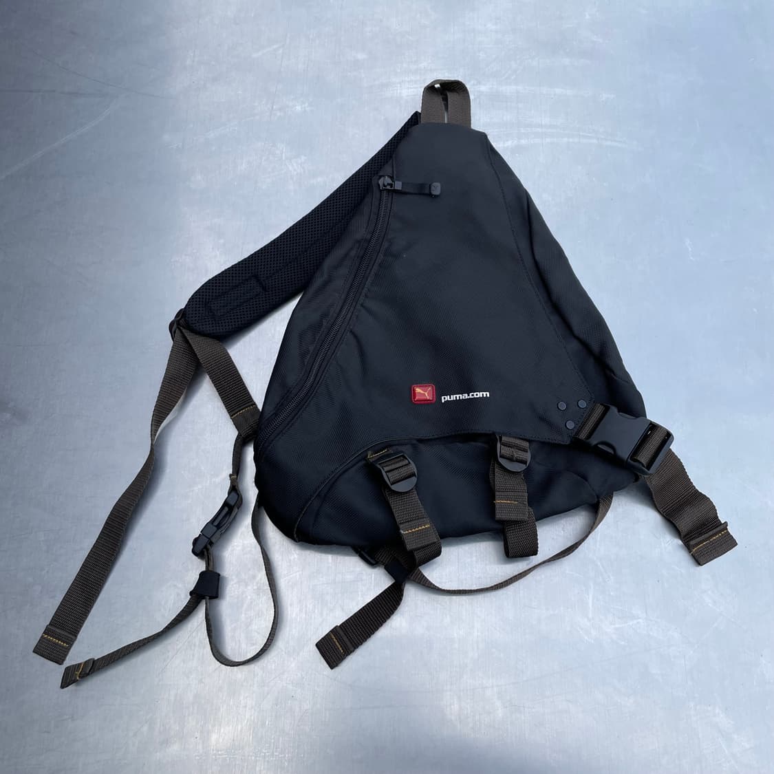 2000s PUMA 퓨마 고프코어 슬링백 상품이미지2