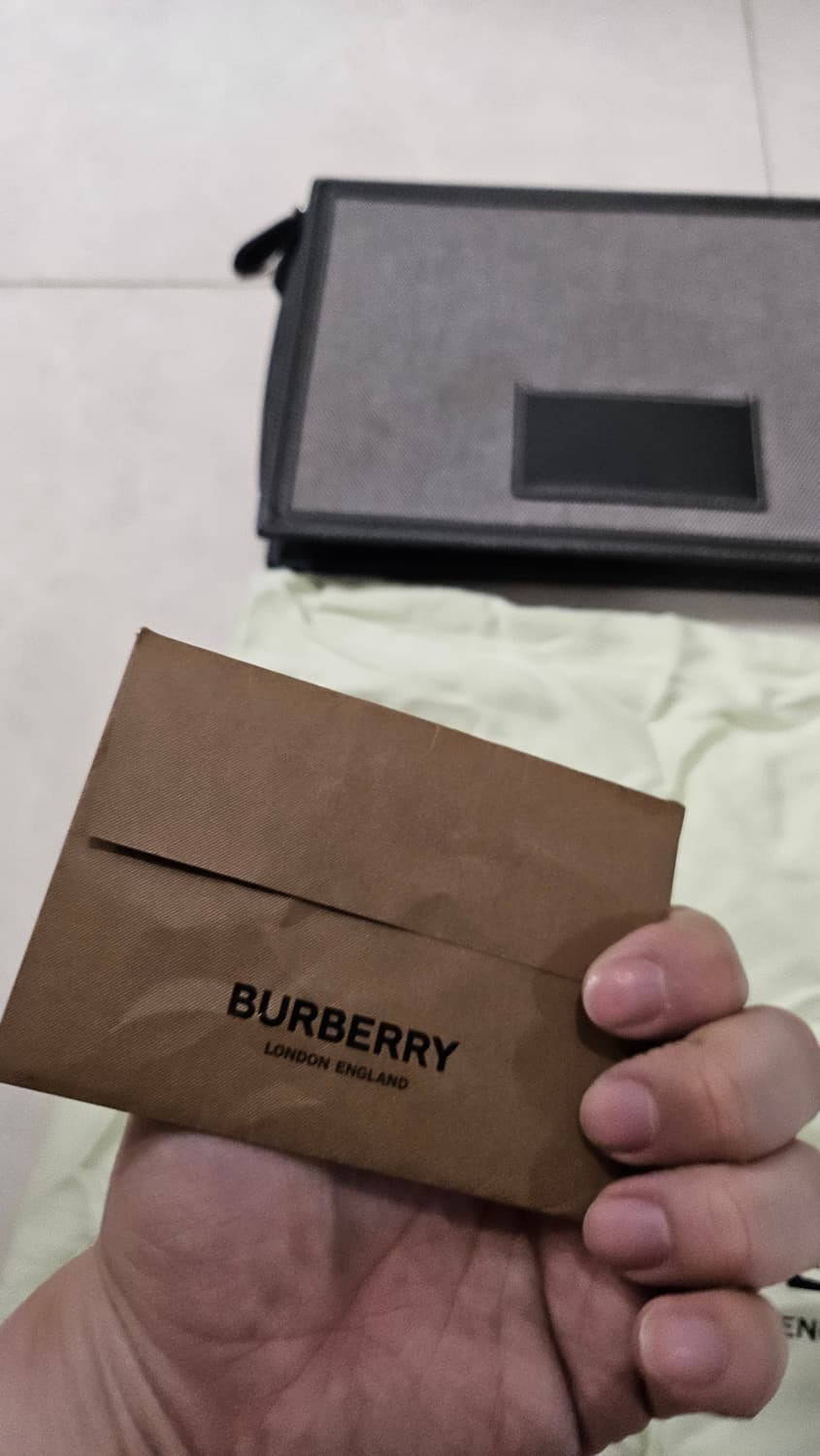 버버리 호스 페리 프린트 코튼 캔버스 클러치 상품이미지7