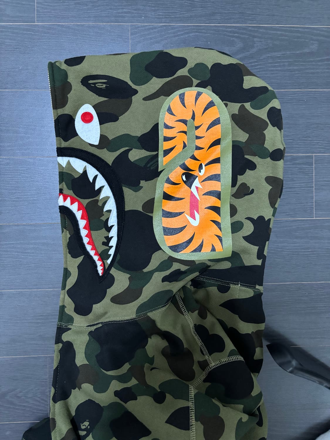 BAPE 카모 샤크 후드 XL 상품이미지3