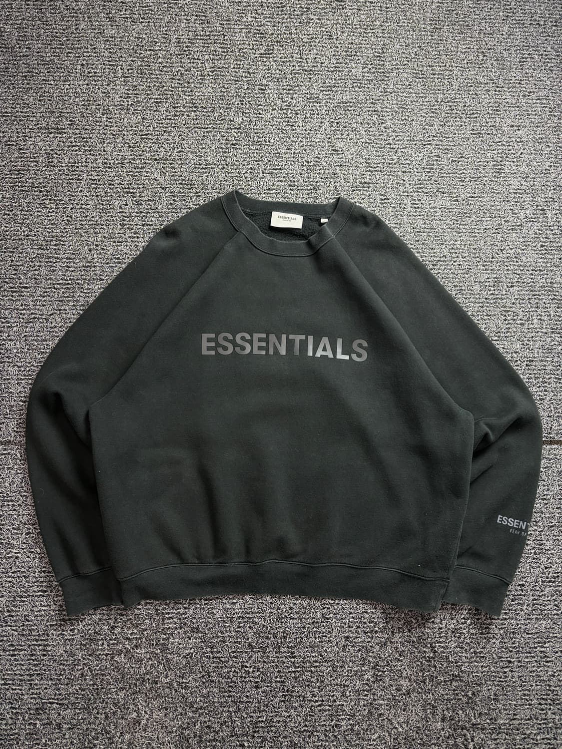 피어오브갓 에센셜 빅로고 크루넥 맨투맨 2397 상품이미지2