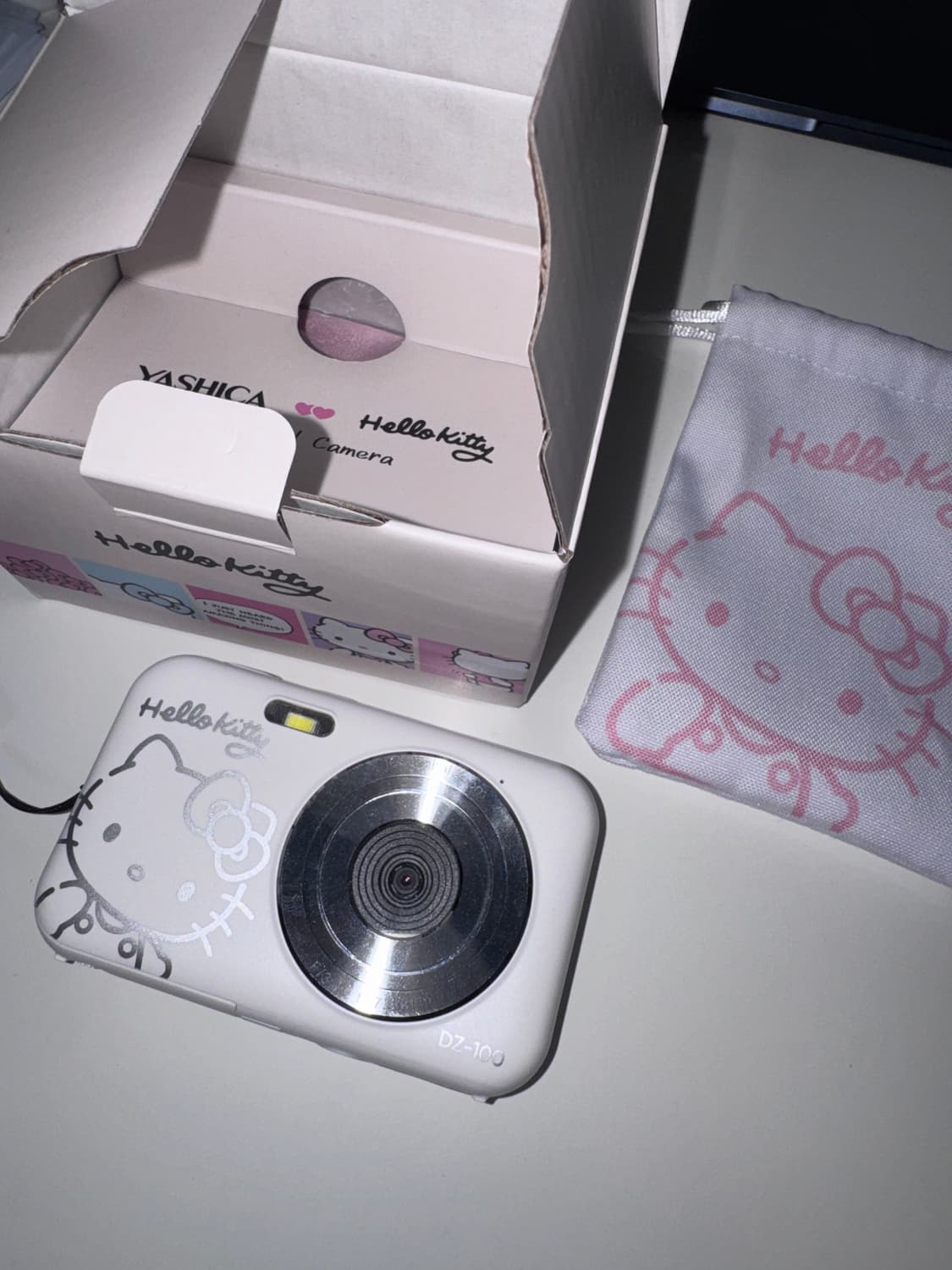 야시카 한정판 헬로키티 디카 상품이미지1