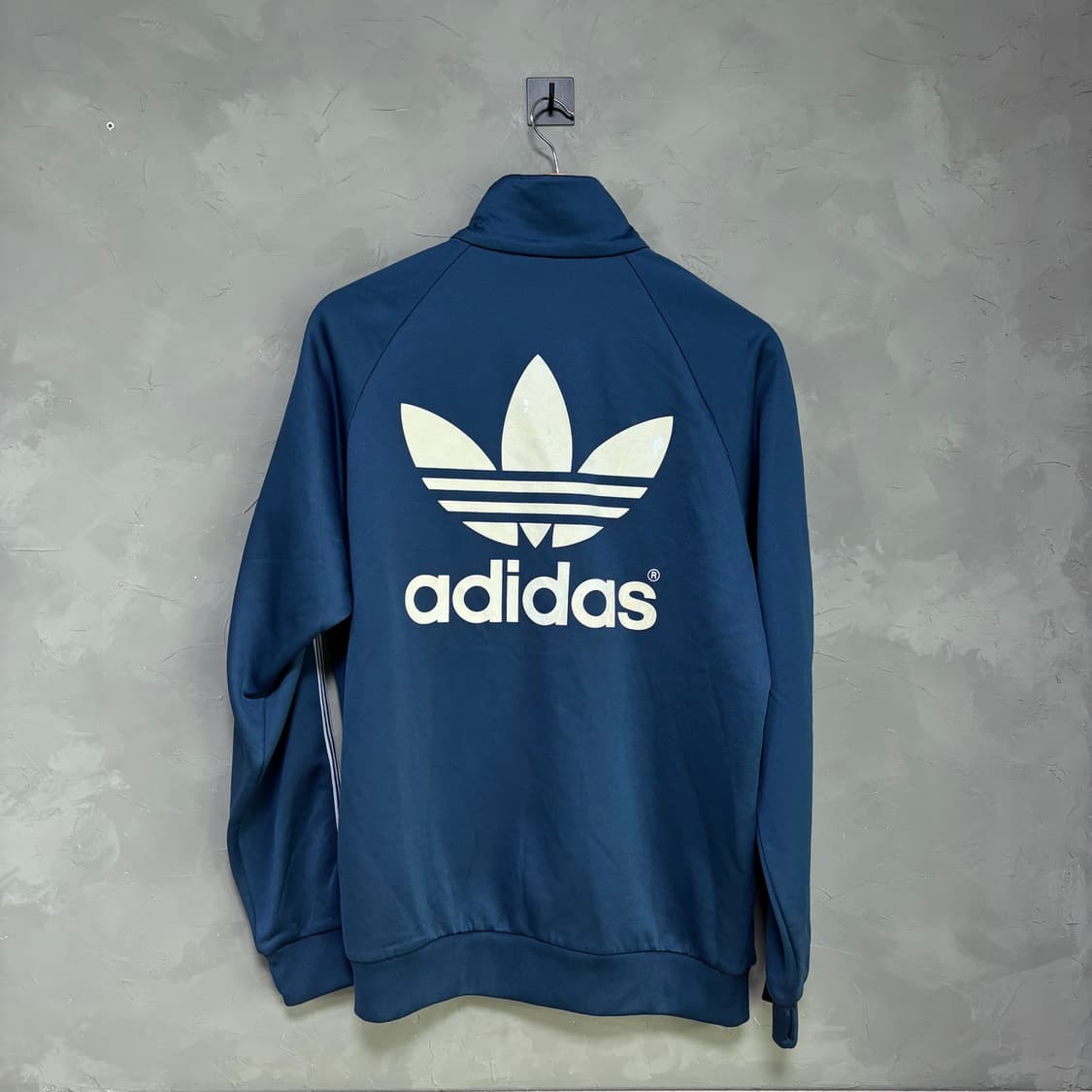 아디다스 빅로고 니고베어 져지 트랙탑 블루 상품이미지4