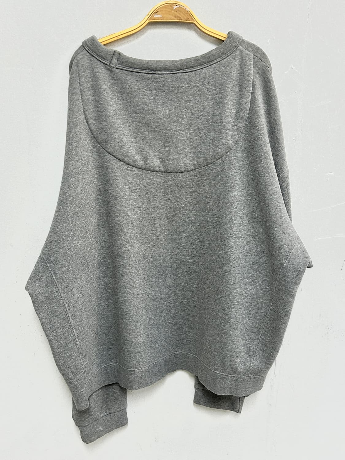 아크네 스튜디오 맨투맨 상품이미지5