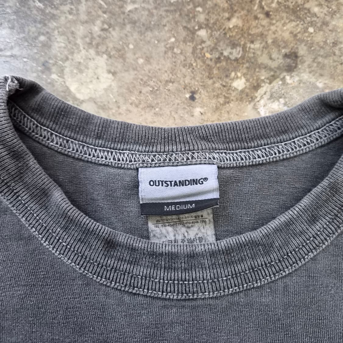 M) 아웃스탠딩 서프라이즈 크롭 반팔티 반팔티셔츠 남여공용 상품이미지3
