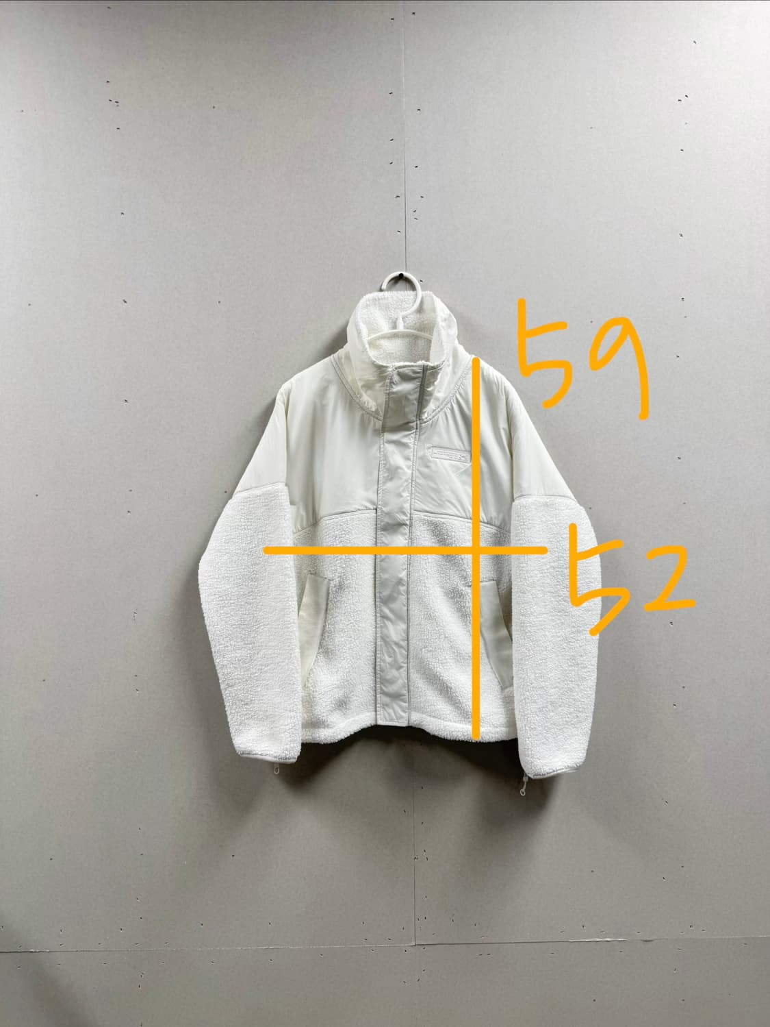 여성 M / 언더아머 뽀글이 후리스 집업 화이트 상품이미지2