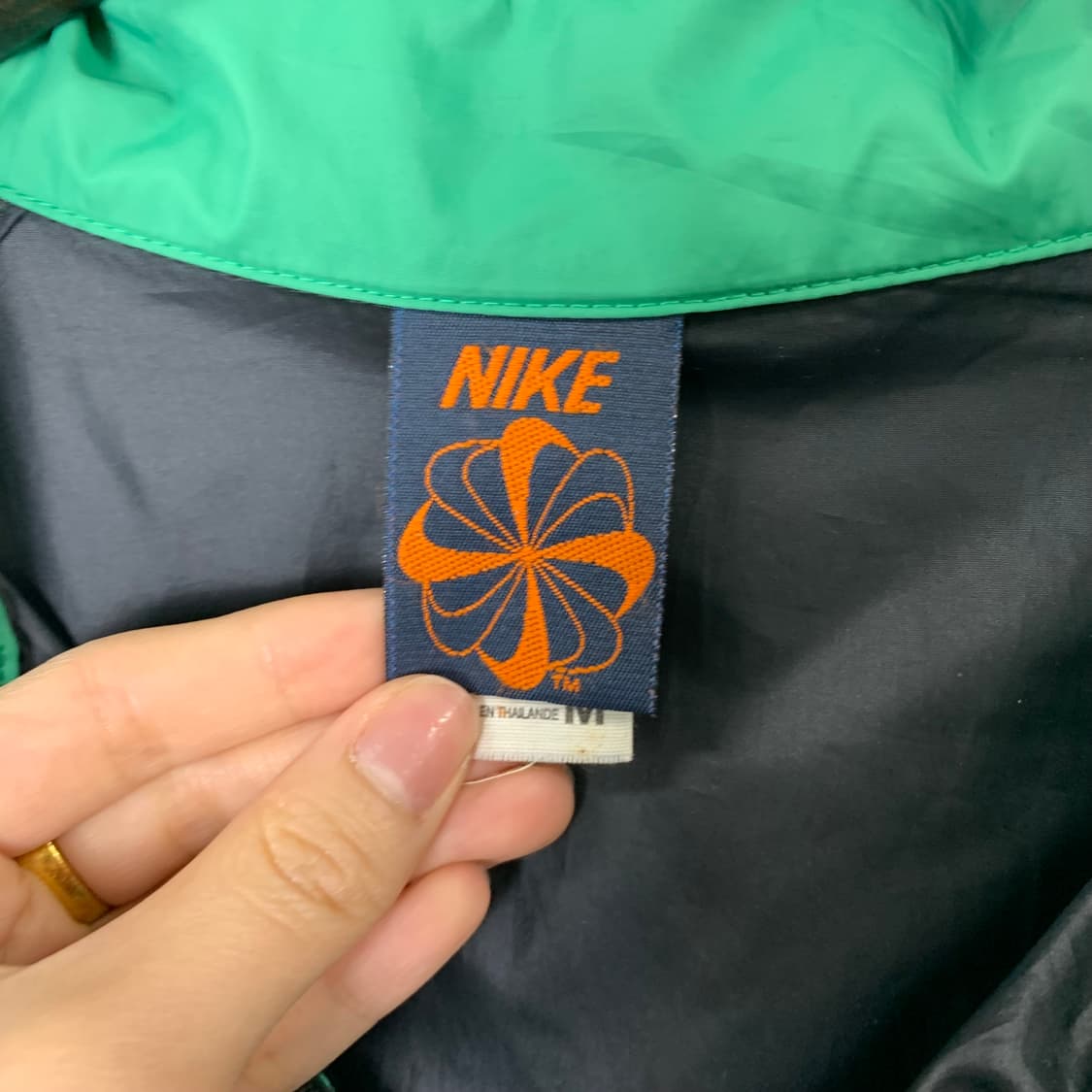 나이키 신형 배색 윈드러너 자켓 상품이미지8