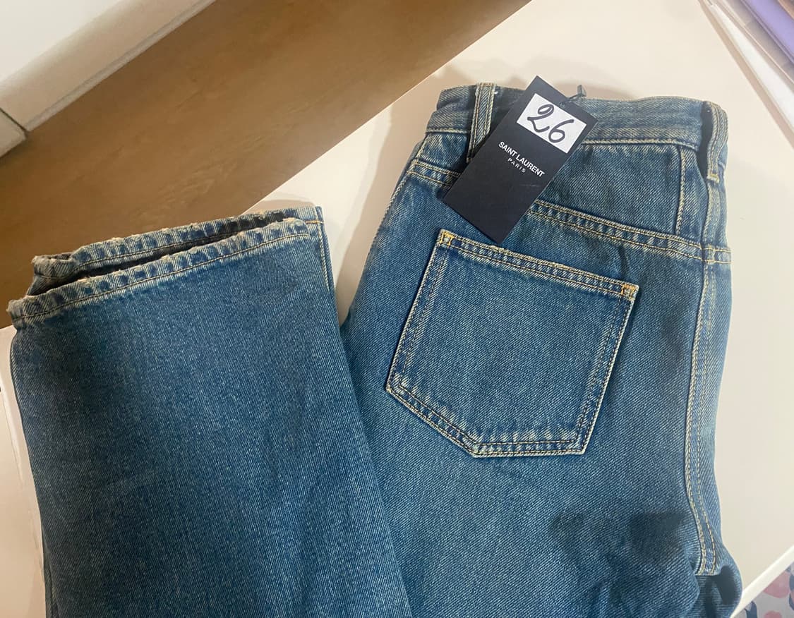생로랑 정품 부츠컷청바지 26사이즈 국문택 택만제거한 새상품 상품이미지2