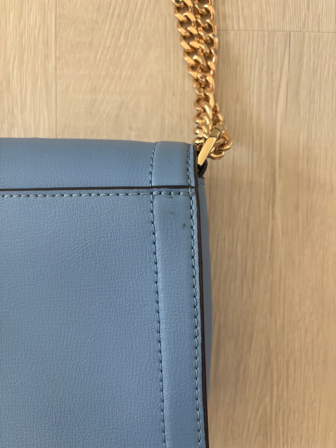 [마이클 코어스 Michael Kors] 킨슬리 플랩백 (프렌치 블루) 상품이미지3