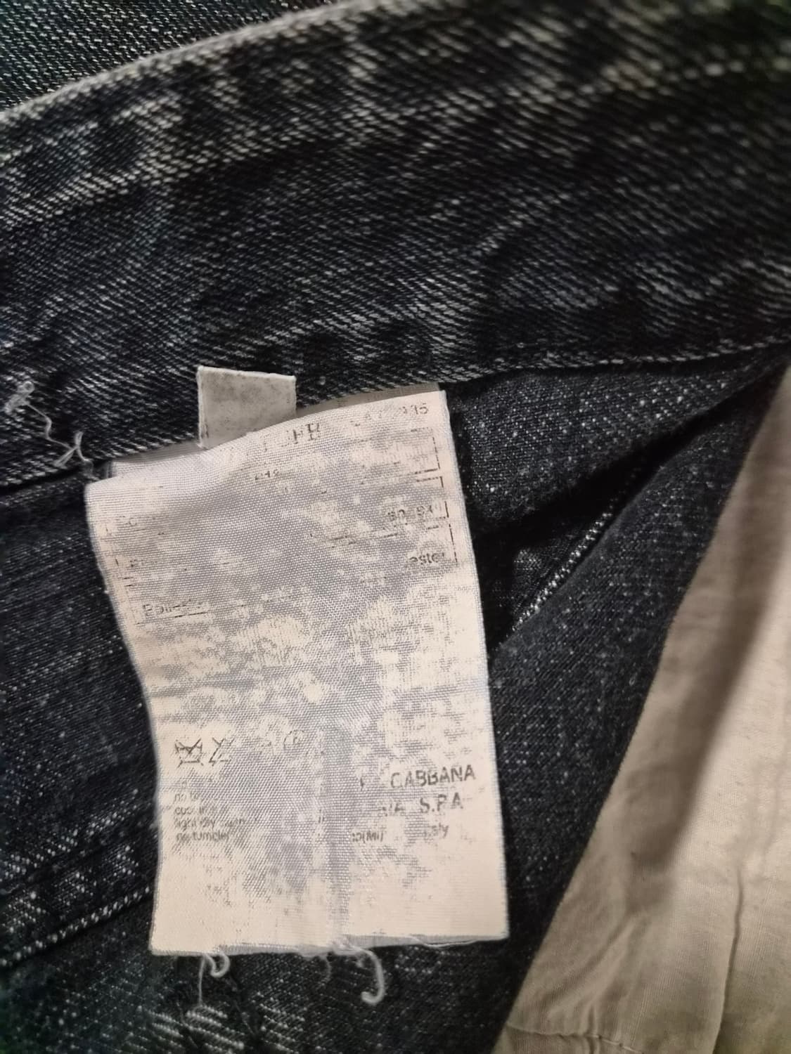 돌체앤가바나 플레이트 디테일 다크워싱 데님 팬츠 상품이미지7