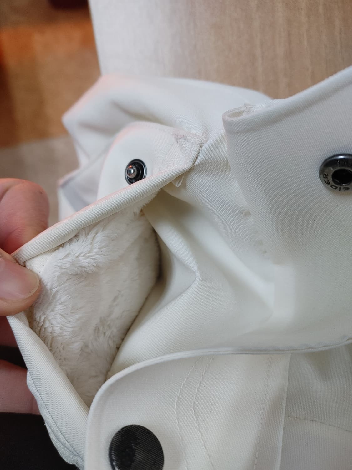 EiDER 아이더 여성 아이보리 거위털 후드 패딩 상품이미지7