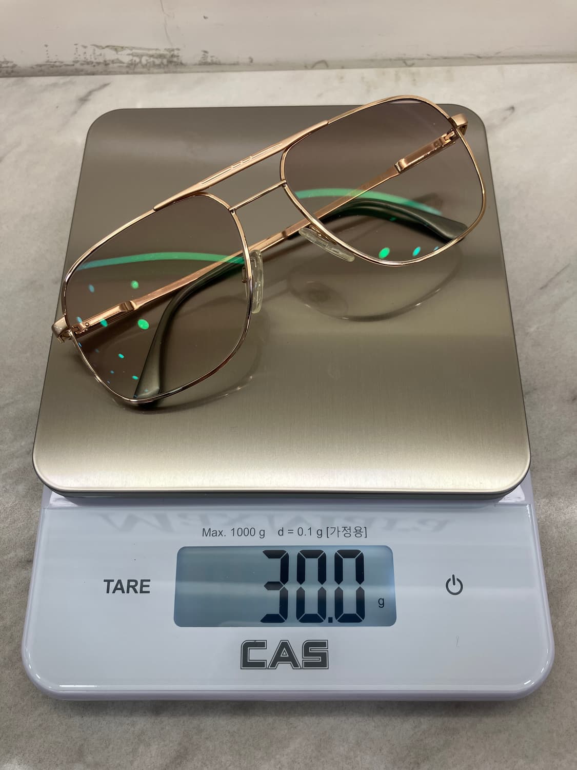 로덴스톡 RODENSTOCK 골드메탈 투 브릿지 선글라스(30g) 상품이미지9