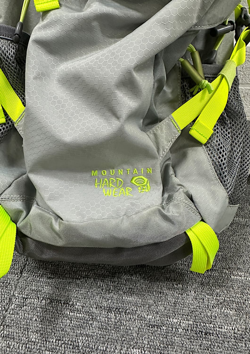 마운틴하드웨어 백팩 35L 상품이미지2