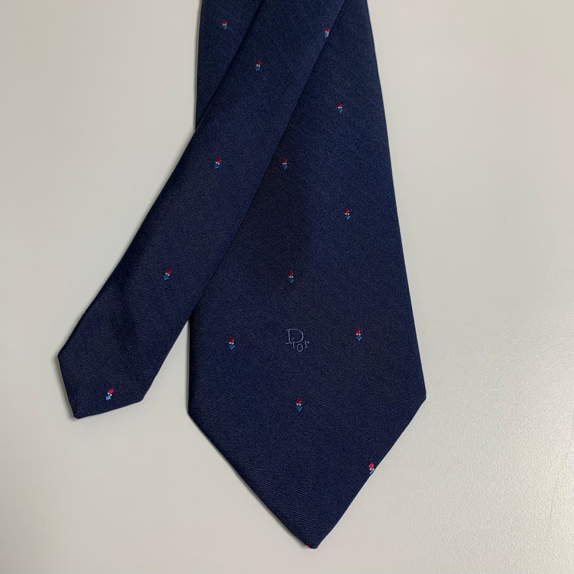 크리스찬 디올 명품넥타이 혼방 네이비 결혼식룩 A+등급 8cm 상품이미지4