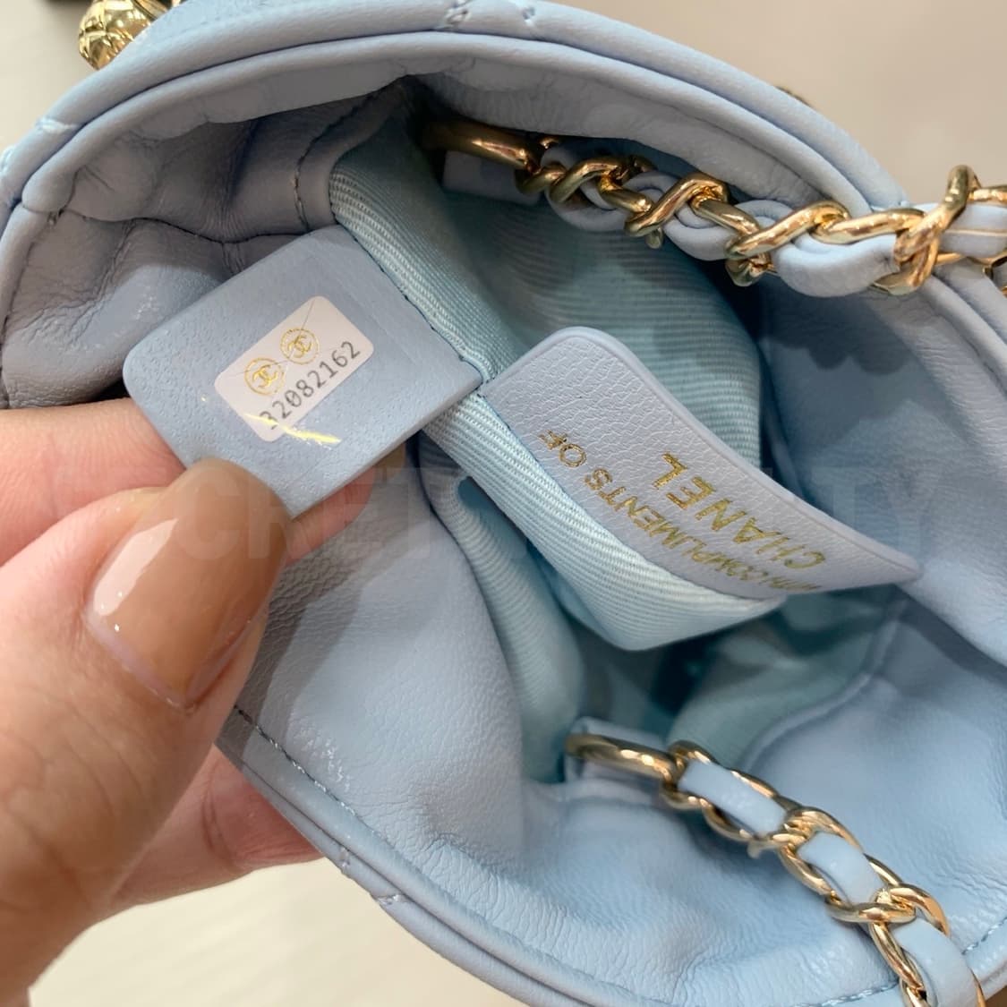 샤넬뷰티 미니 버킷백 진주체인  크로스백 블루 드로스트링 백  상품이미지7