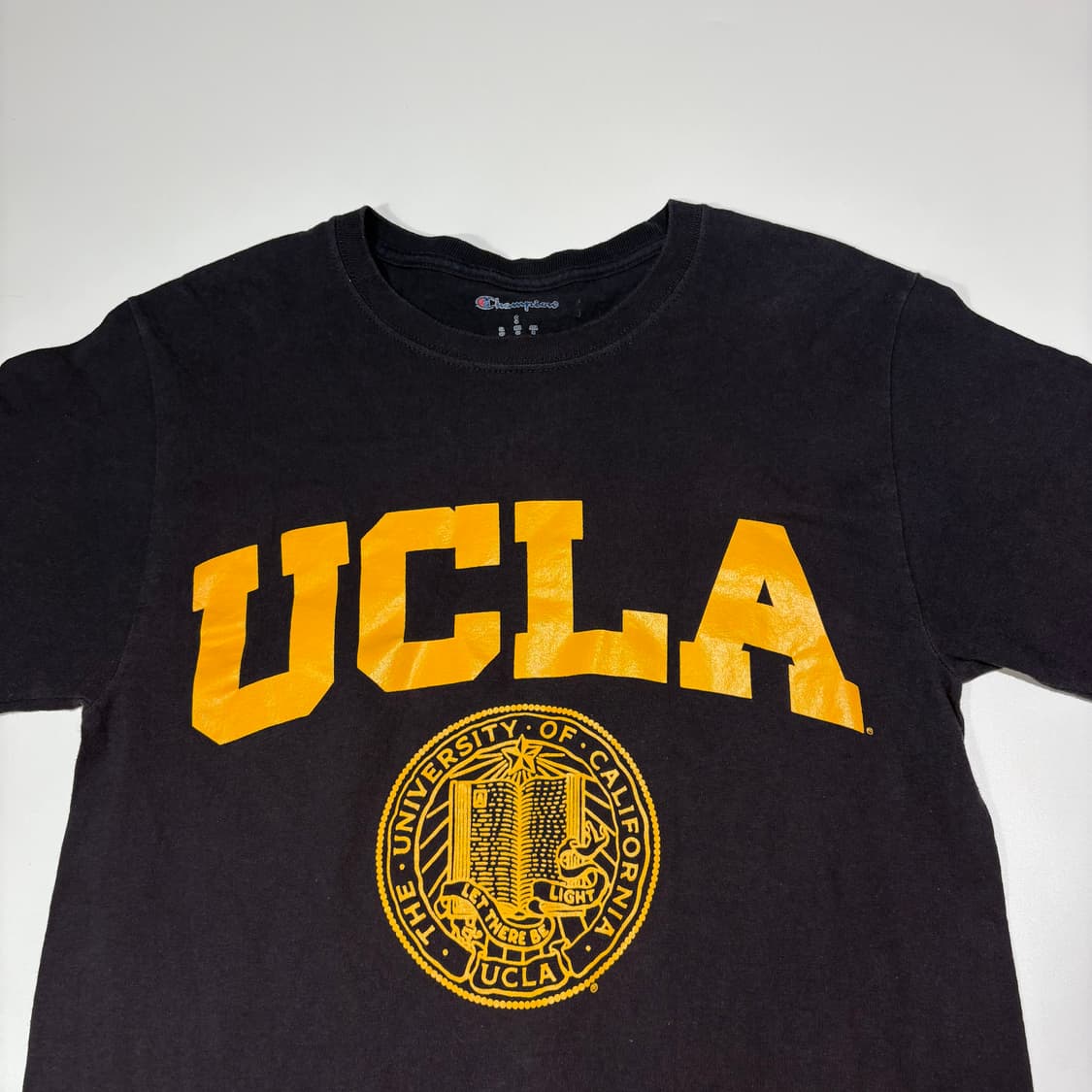 챔피온 유씨엘에이 로고 반팔티 상품이미지2