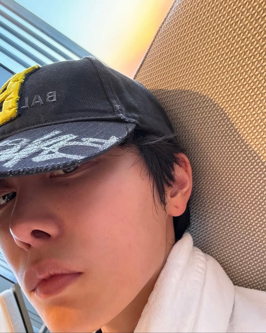 발렌시아가 업사이클 캡 다크 그린 상품이미지3