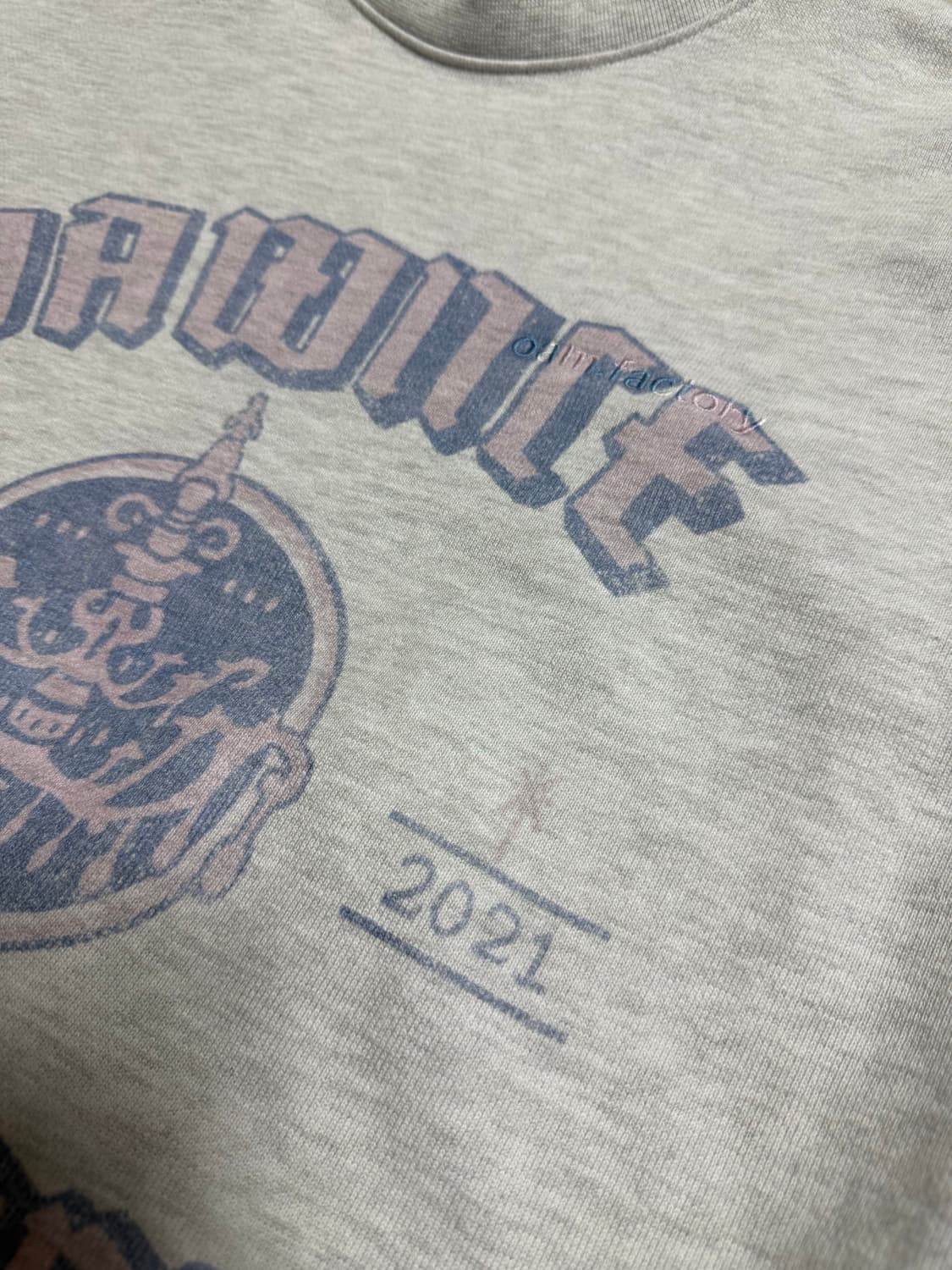 OAM factory 그래픽 맨투맨 티셔츠 상품이미지3