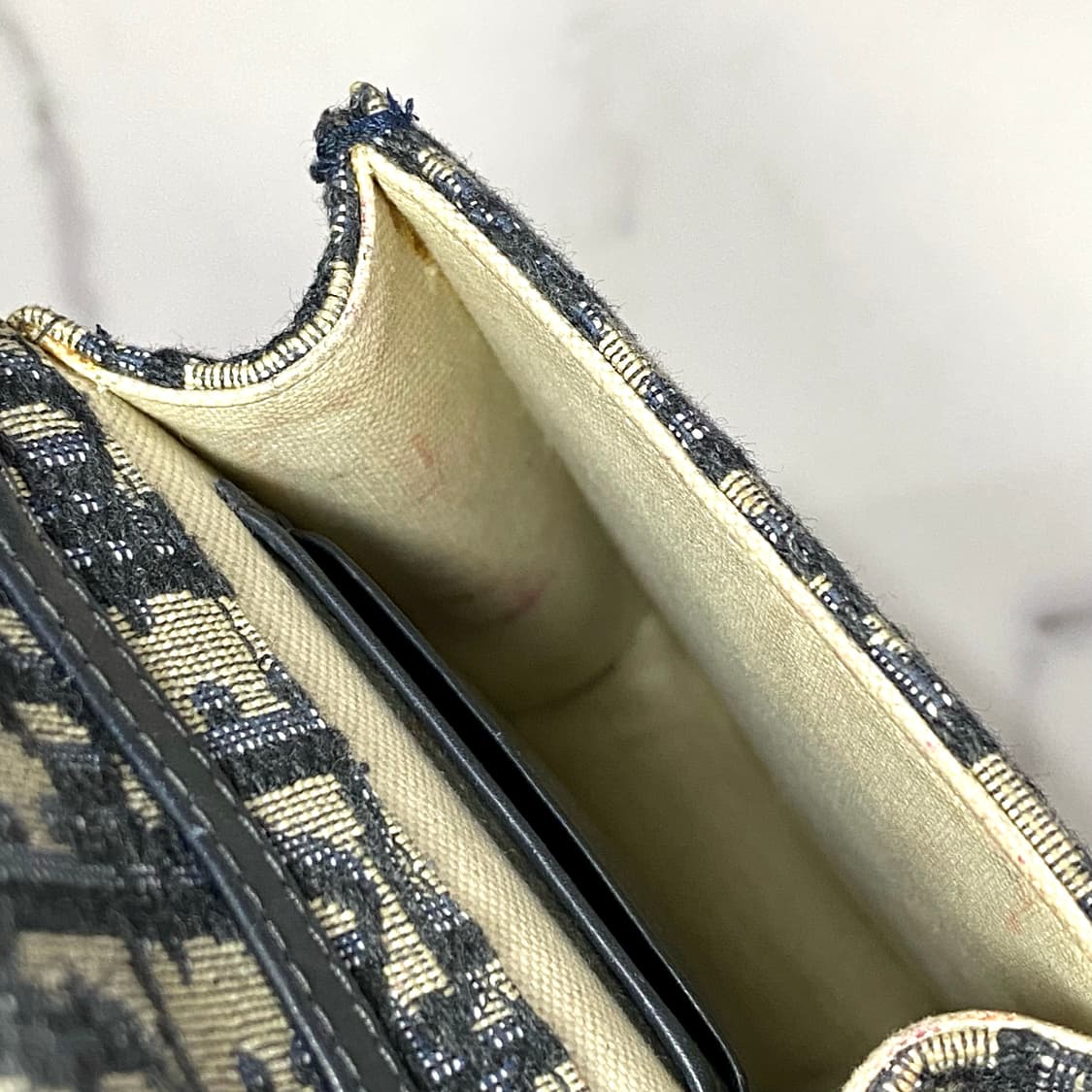 디올 새들 오블리크 자카드 버티컬 파우치 휴대폰 가방 상품이미지9